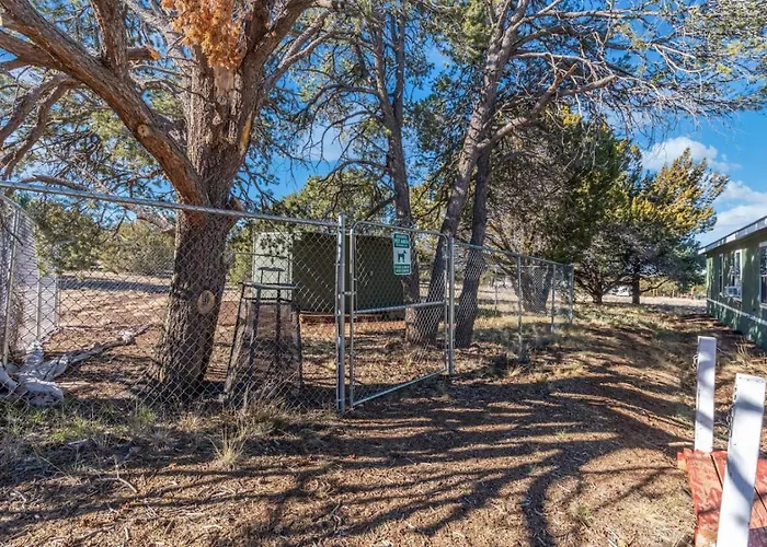 Holiday home 2-acre Escape Near & Grand Canyon